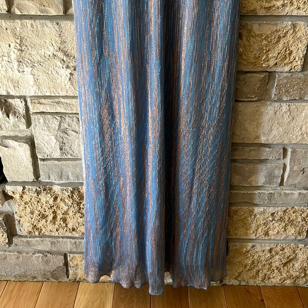 NWT Nightway Metallic Blue & Rose Gold Gown Size 12 - Picture 3 of 16